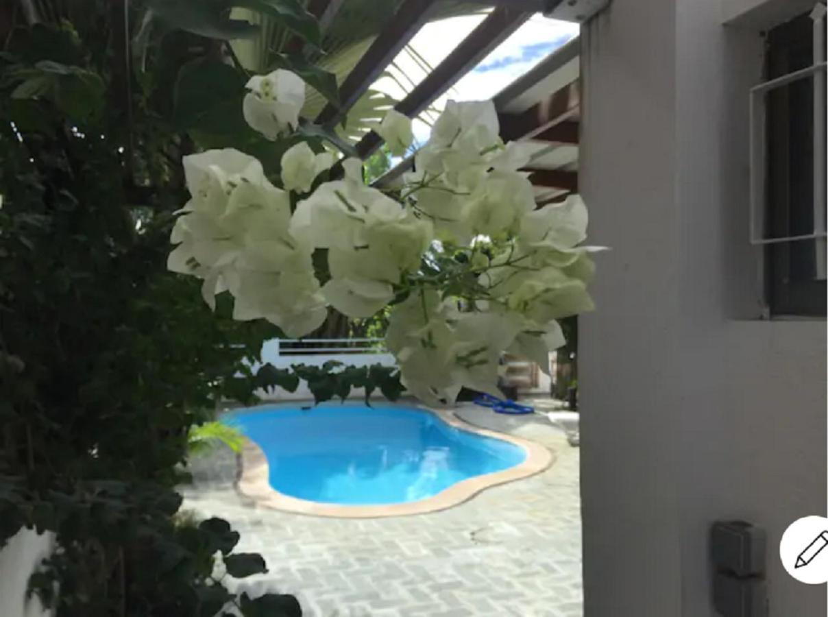 Pereybere Villa Valari With Pool Near Beach Pereybere Beach Kültér fotó